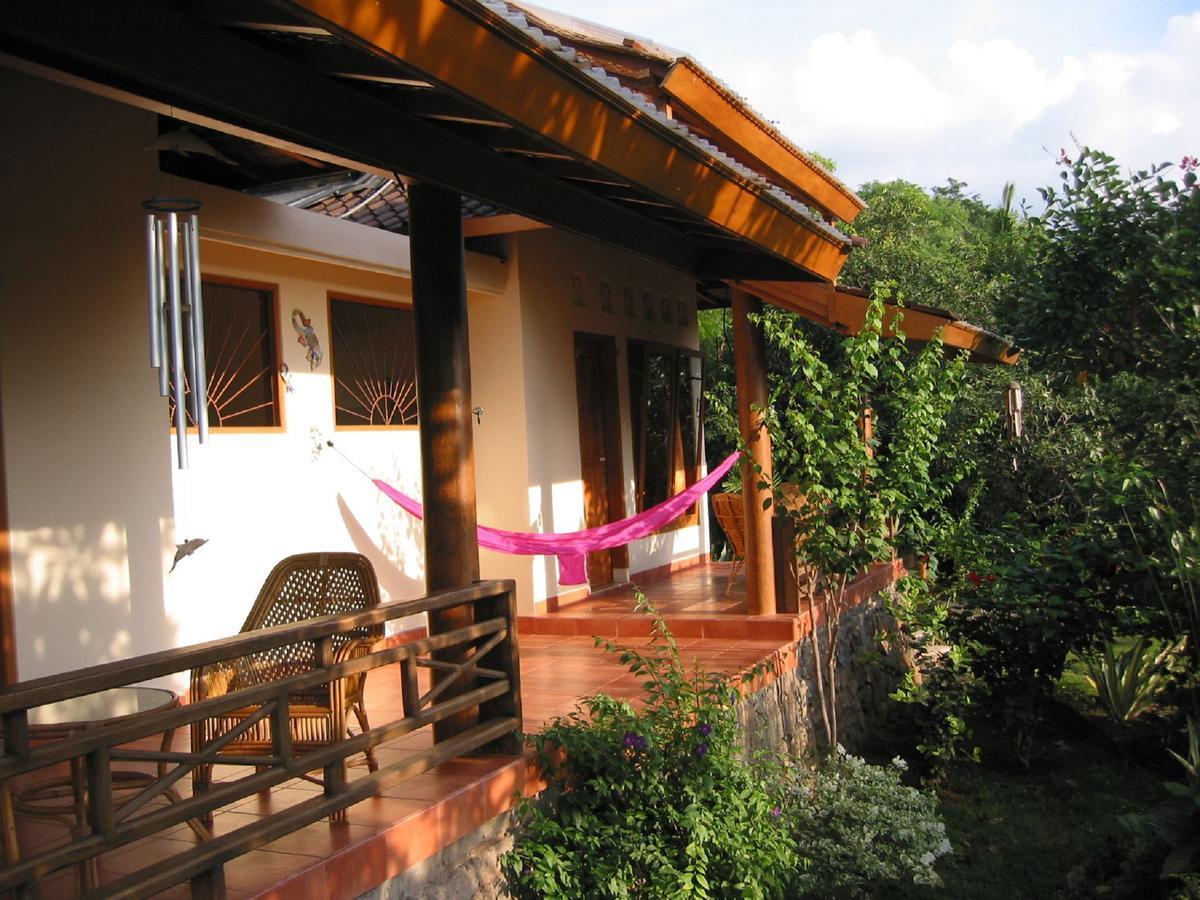 Sananda Bungalow Lovina Oda fotoğraf