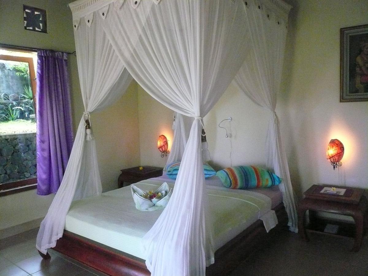 Sananda Bungalow Lovina Oda fotoğraf